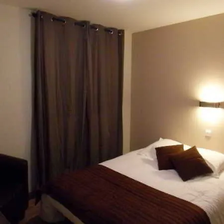 Blue Hotel