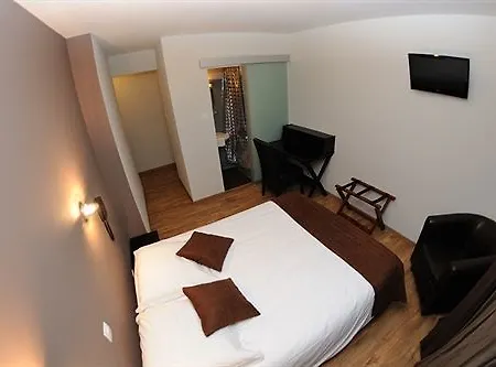 Blue Hotel 2*